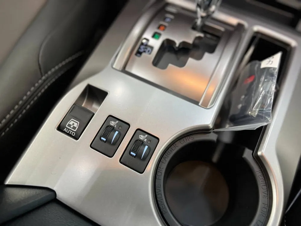 2022 Toyota 4Runner SR5 Super White 11